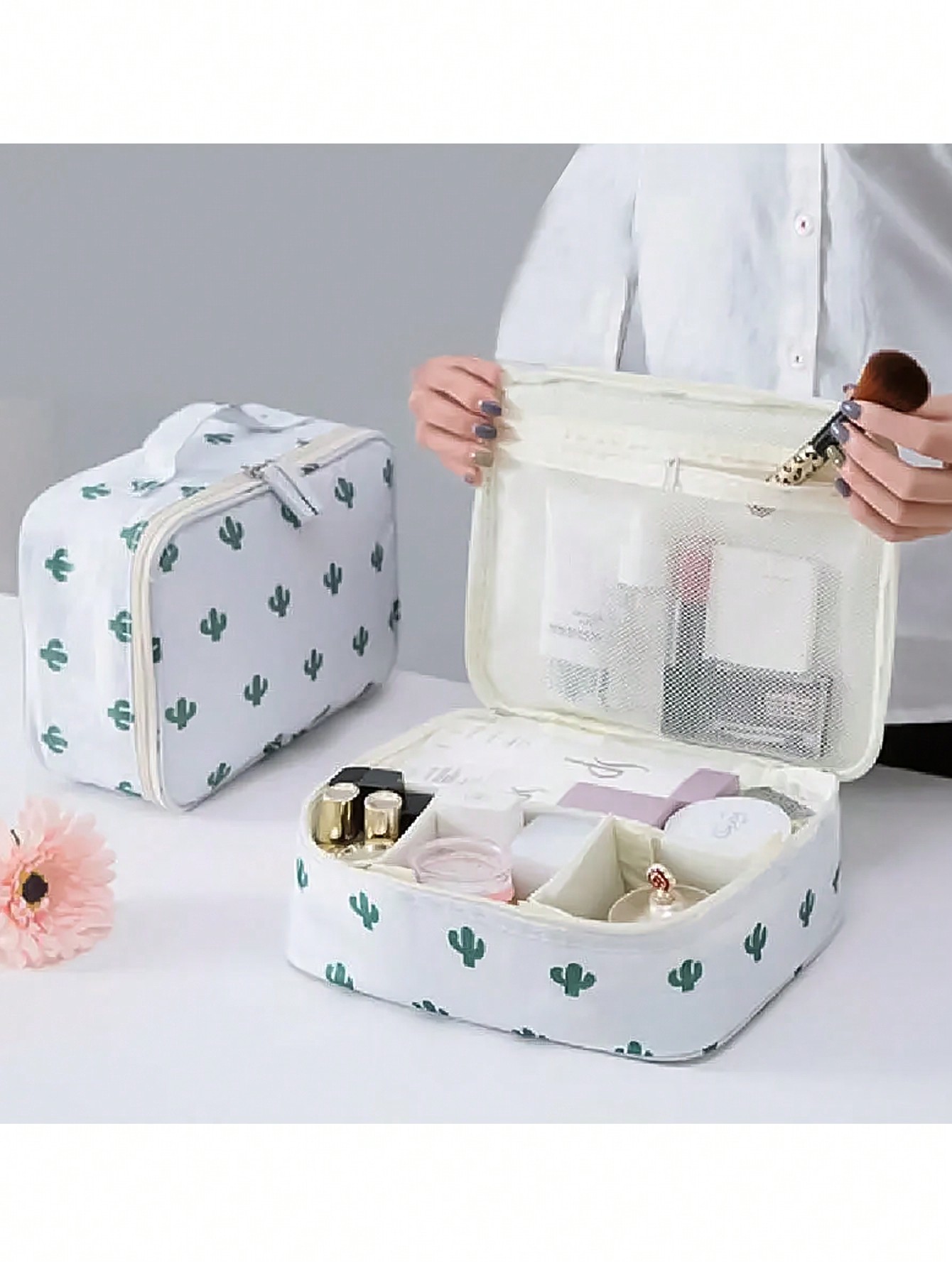 Travel Accessories Toiletries - 1 szt. Wodoodporna kosmetyczka z nadrukiem